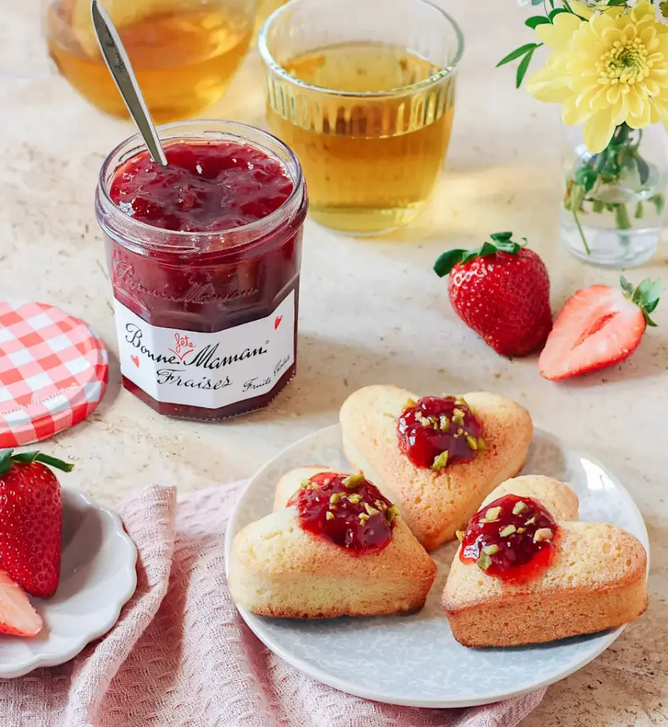 Financiers coeurs à la Confiture de Fraises