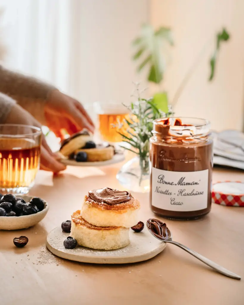 Mini fluffy pancakes with hazelnut and cocoa spread