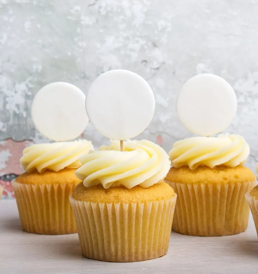 Your personalized big cupcakes (10 pcs.)